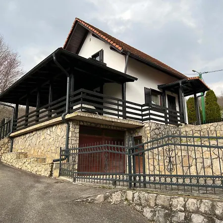 Vikendica Mlinovi Krupa na Vrbasu