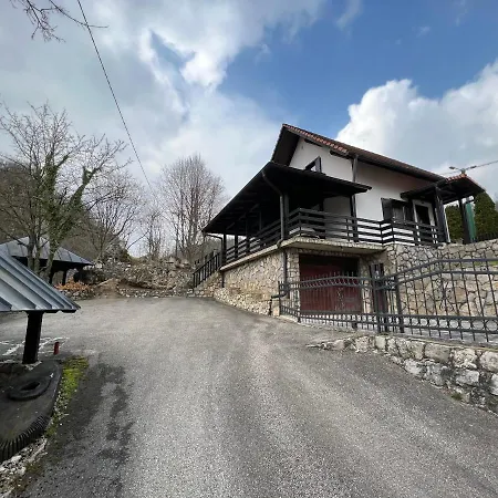 Vikendica Mlinovi Dom wakacyjny *