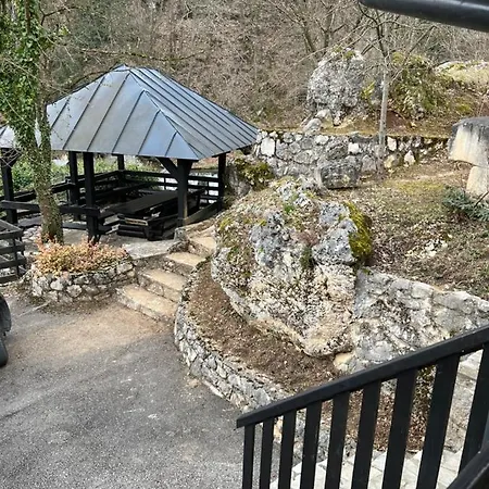 Dom wakacyjny Vikendica Mlinovi *