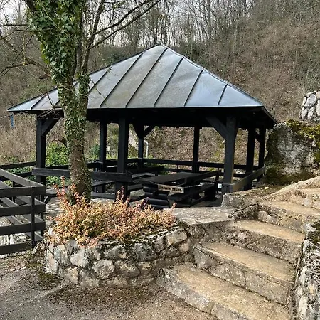 Dom wakacyjny Vikendica Mlinovi *